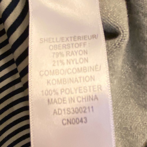 50%off w♥️ Adrianna Papell Women's Gray Twofer stripe Shirt Sweater XL - Picture 8 of 10